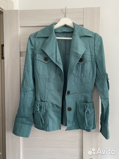 Коробка с женской одеждой 42 р-р