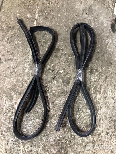 Уплотнитель крыши Renault Logan 1