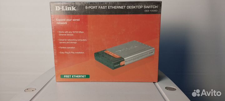 Коммутаторы D-Link DES-1008D новый