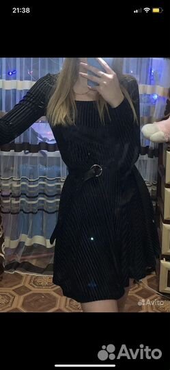 Платья
