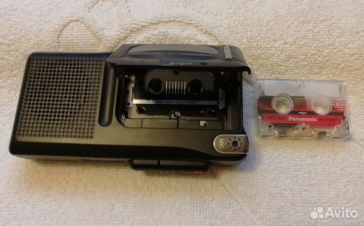 Кассетный диктофон Panasonic