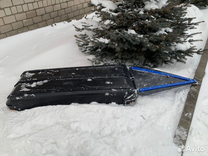 Уникальные снегоходные сани «Fuso Jet» из PE-1000