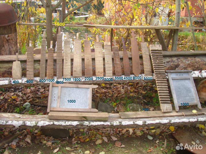 Рубель старинный утюг, трепало, доска для стирки