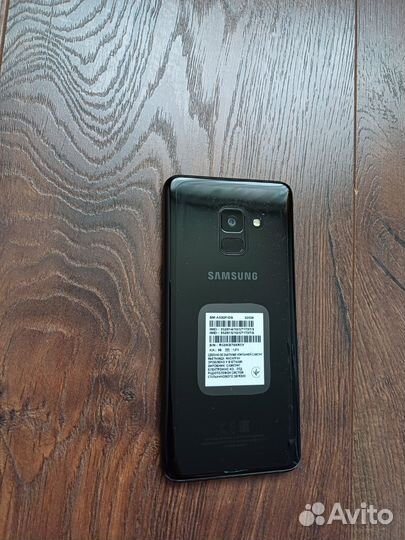 Samsung Galaxy A8 (2018), 4/32 ГБ