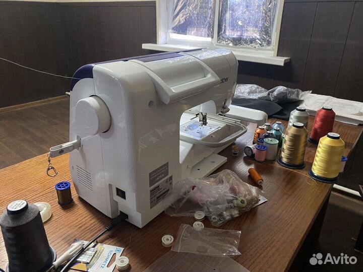 Вышивальная машина Brother Innov-is F440E