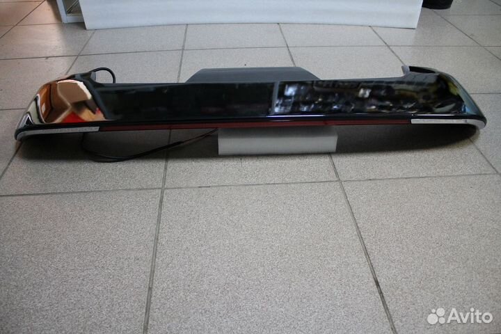 Land Cruiser 200 Спойлер Luxury Sport S2XV3