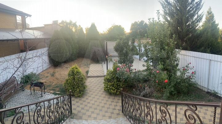 Дом 200 м² на участке 3 сот.