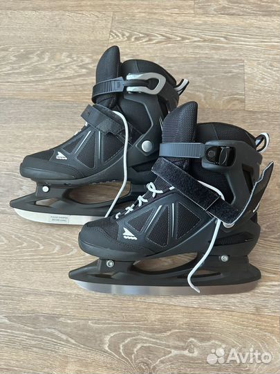 Ледовые коньки Rollerblade