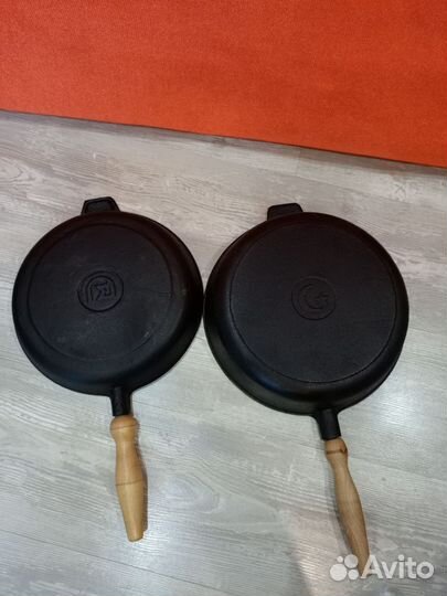 Чугунная сковорода