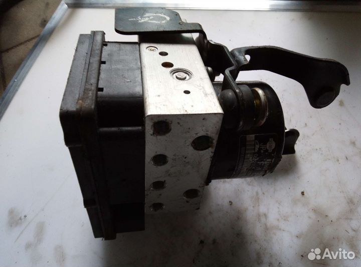 Infinity FX45 блок абс