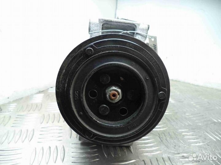 Компрессор системы кондиционирования Mercedes-Benz