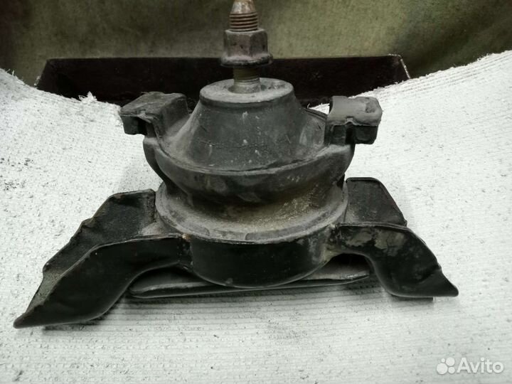Опора двигателя hyundai