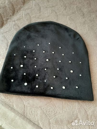 Шапка женская весенняя со стразами