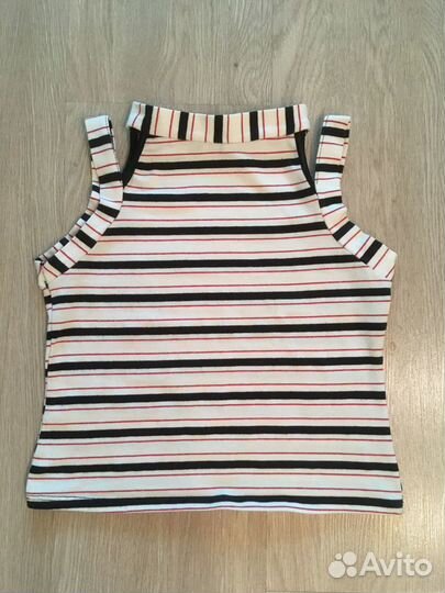 Топ с открытыми плечами