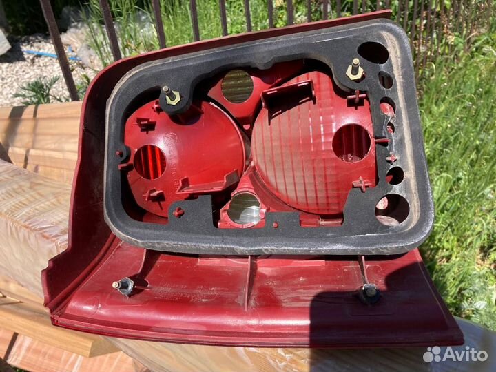 Задние фонари на volkswagen passat b5