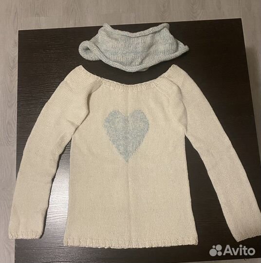 Свитер ручной работы