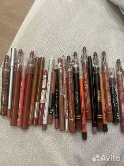 Карандаши для губ