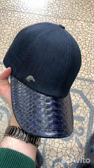 Бейсболки, Кепки из Питона, Крокодила