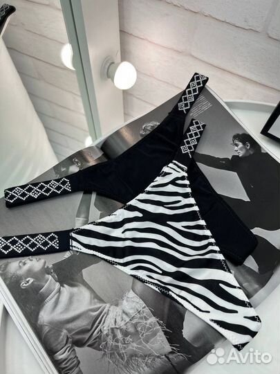 Трусы стринги со стразами