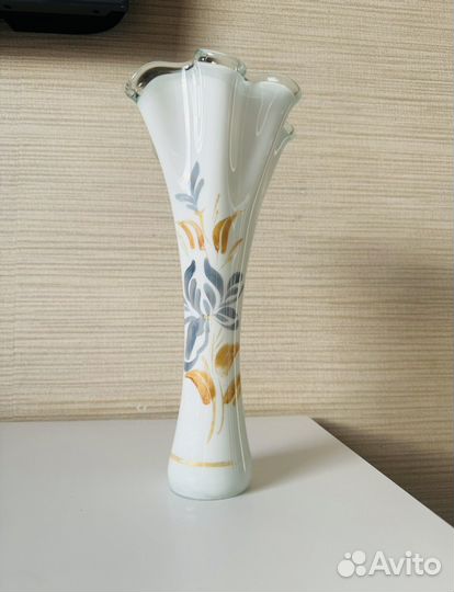 Ваза молочное стекло СССР