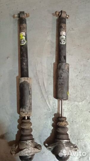 Амортизатор задний Audi A3 8L 1998