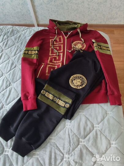 Костюм спортивный