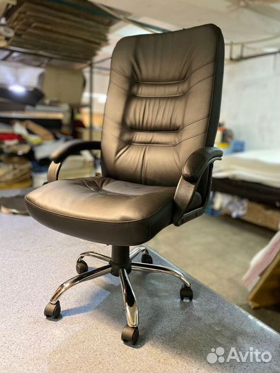 Компьютерное кресло