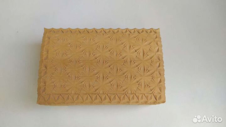 Шкатулка резная деревянная для украшений