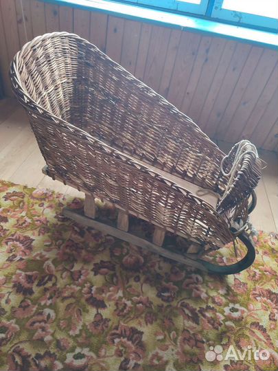 Сани плетёные