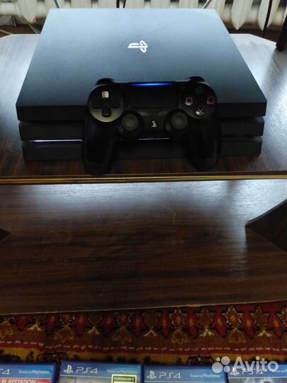 Sony PS4 pro 1tb
