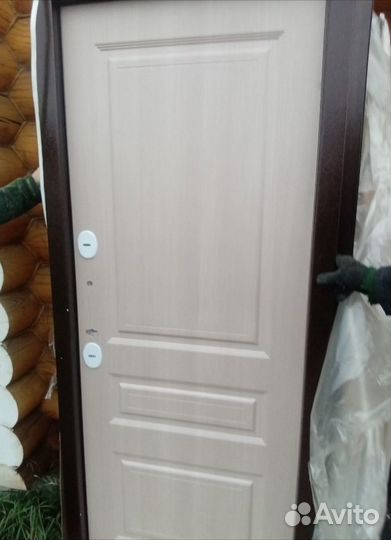 Дверь входная с терморазрывом в дом теплая