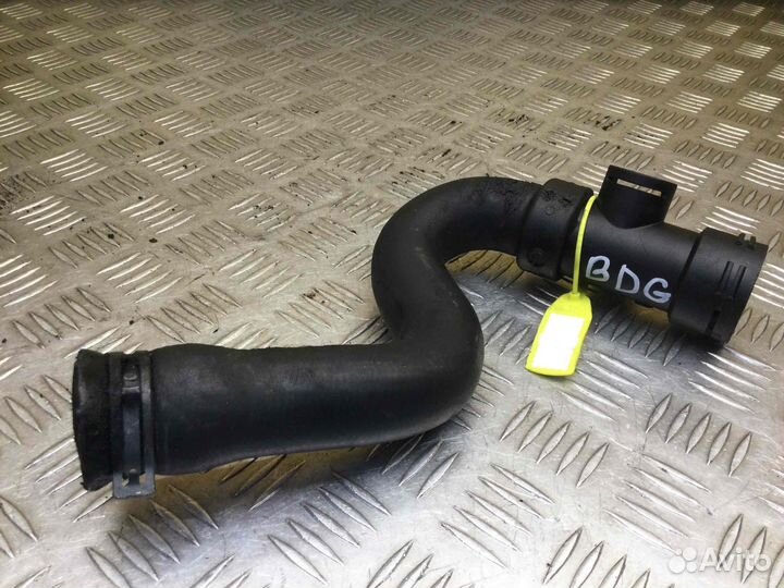 Патрубок радиатора Ауди А6 4b0121049d Bdg