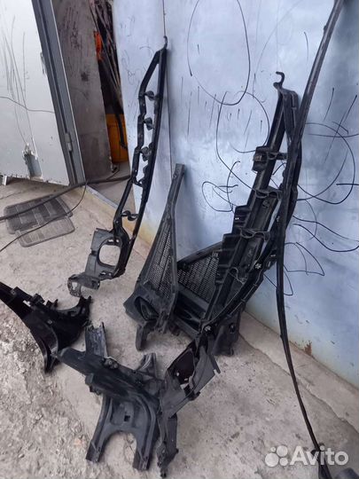 Кронштейн крыла и фар, жабо х6,х5