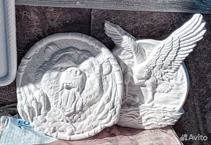 Барельефы и декор из гипса, ручная работа