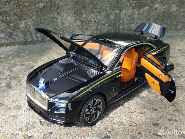 Rolls-Royce Spectre чёрный модель в масштабе 1/24