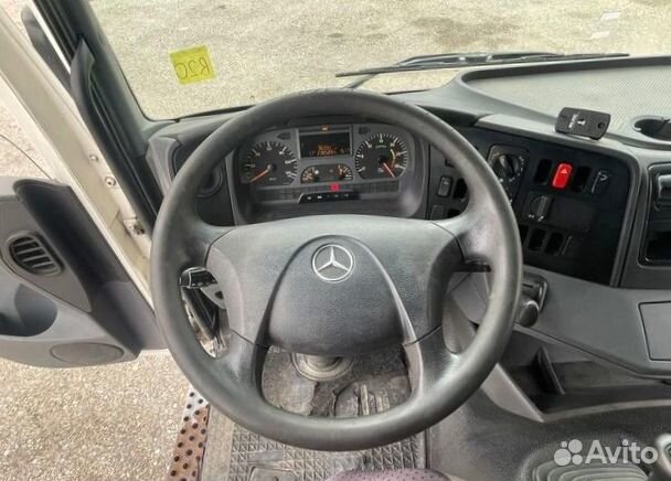 Pазбираем грузовик Mercedes-Benz Axor mpii 2004-20