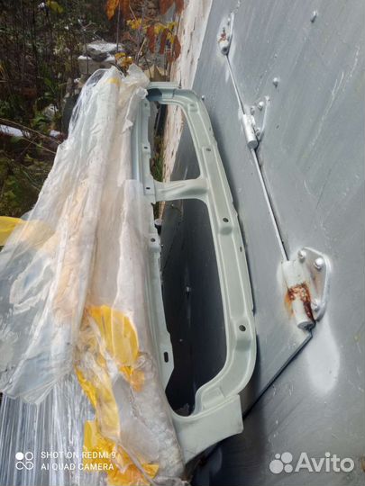 Капот kia carnival 1,Sedona