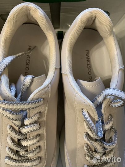 Кроссовки женские 37 размер новые