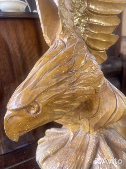 Деревянная фигура Орел