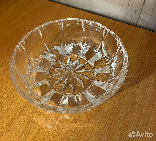 Салатник ваза для фруктов