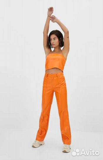 Костюм женский stradivarius экокожа