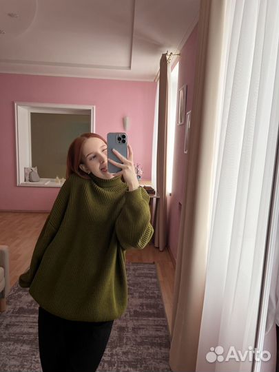 Свитер оливковый