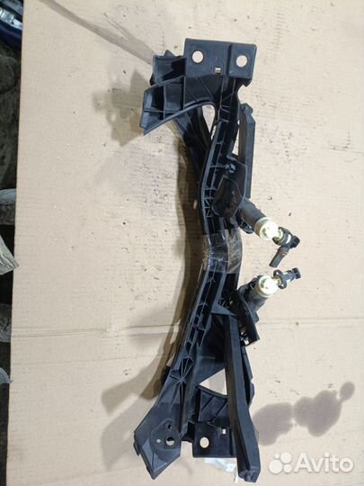 Крепление бампера Subaru Impreza GP2 (Переднее)