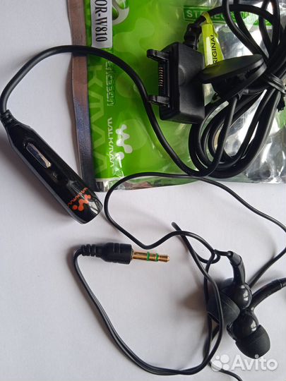 Наушники Новые Sony Ericsson и Nokia