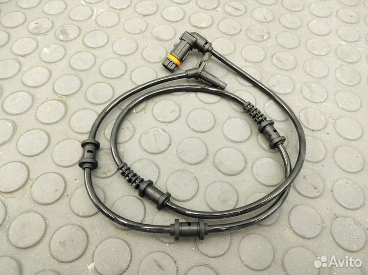 Датчик ABS передний Mercedes-Benz W164