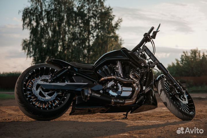 Harley-Davidson V -Rod Custom