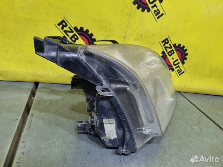 Фара передняя правая Ford Fusion хэтчбек 1.4 2005