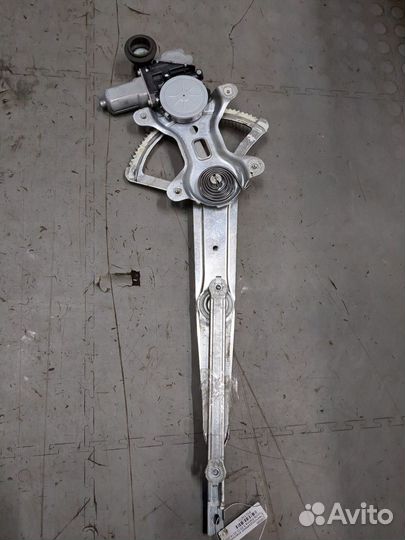 Стеклоподъемник электрический левый передний Toyota Sienna 3