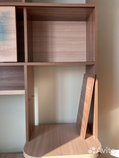 Компьюторный стол, с полками