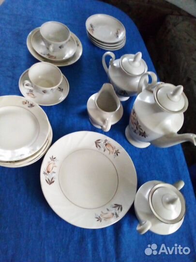 Чайный сервиз на 12 персон